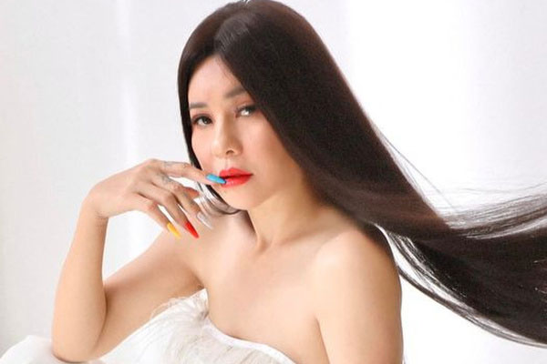 Bị hỏi chuyện chia tay Kiều Minh Tuấn, Cát Phượng có phản ứng gây chú ý-4