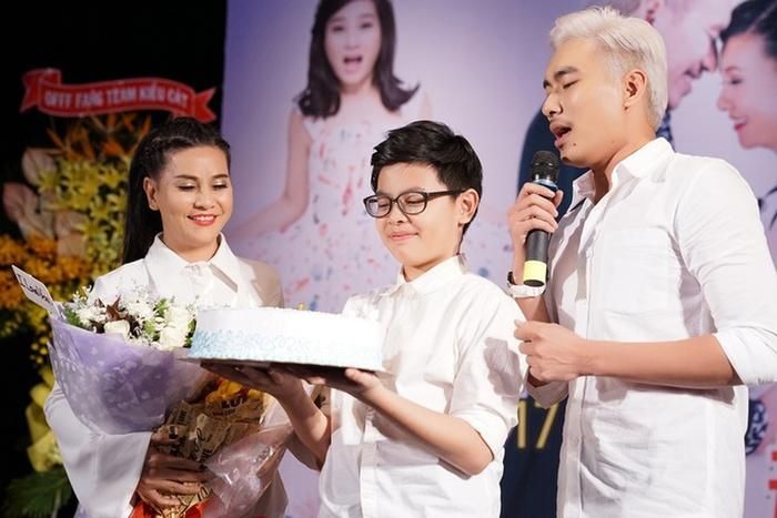 Phản ứng của Cát Phượng khi được netizens khuyên đi thêm bước nữa-3