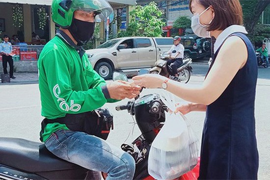 Độc chiêu tráo hàng khiến nhiều shipper sập bẫy lừa đảo hàng trăm triệu đồng