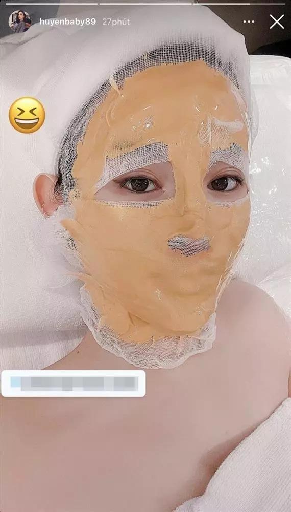 Hú hồn Thúy Ngân gương mặt xanh lét như người ngoài hành tinh-5