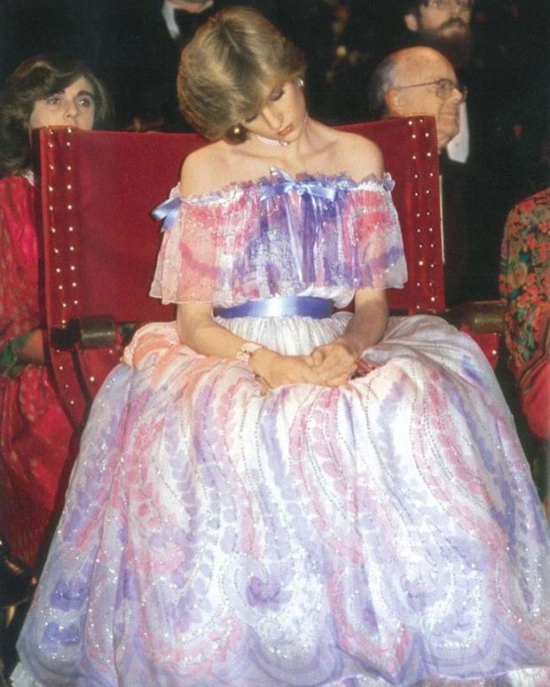 Kỷ niệm 25 năm ngày mất Công nương Diana: Loạt khoảnh khắc đặc biệt chưa từng thấy trong cuộc đời của huyền thoại bất tử-8