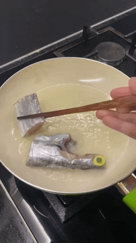 Cách làm cá sốt cà chua siêu đơn giản mà vẫn ngon xuất sắc, chẳng chê vào đâu được!-3