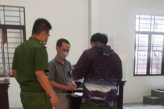 Dâm ô bé 11 tuổi, giáo viên tại trung tâm gia sư khai lời khó tin