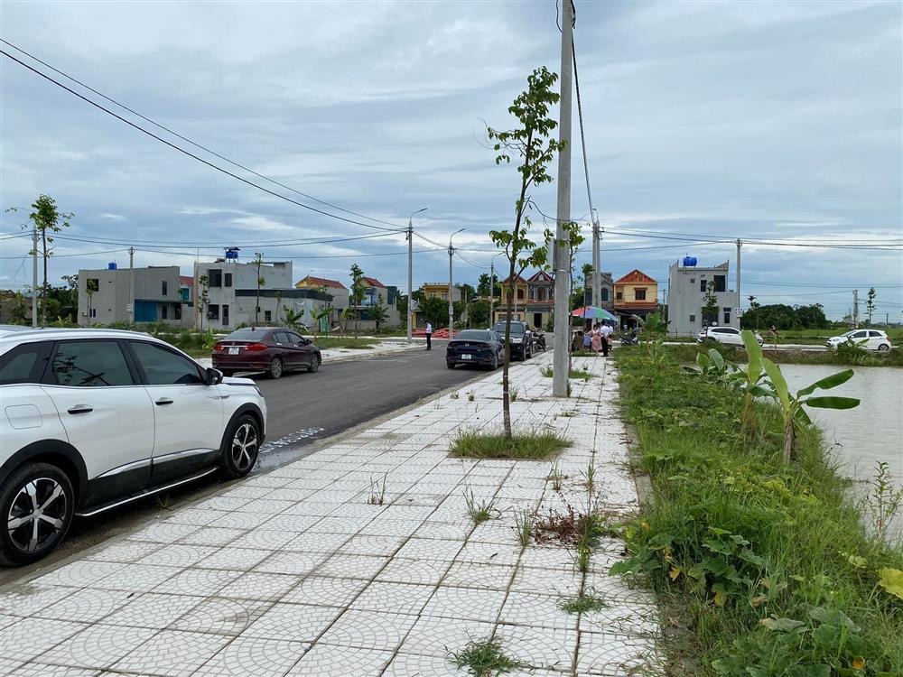 Cô gái 27 tuổi nhận cọc mua đất hàng tỷ đồng rồi bỏ trốn-1