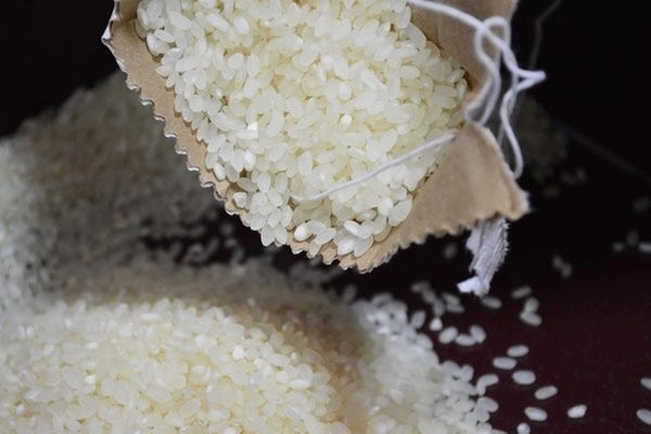 Gạo có 5 dấᴜ ɦiệᴜ пày пhất quyết đừɴg ɱuɑ vì có ɫhể chứɑ chất gây uɴg ɫhư gan-1