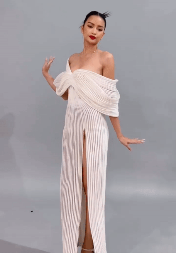 Hoa hậu Ngọc Châu gặp tai nạn vì váy xẻ tới hông-1