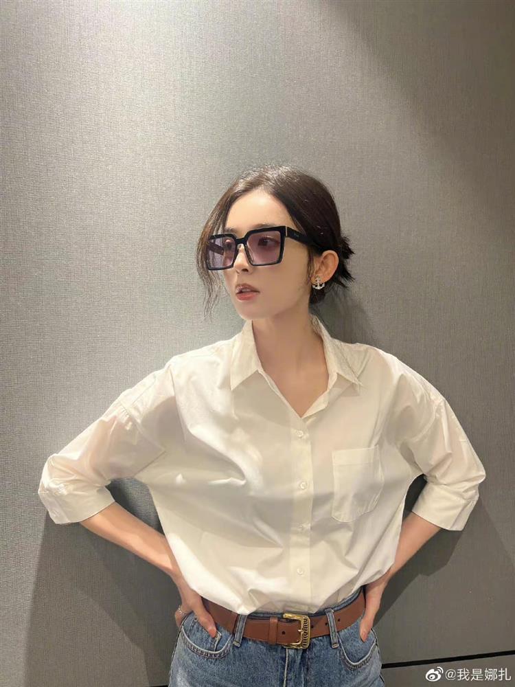 Cổ Lực Na Trát khoe style mùa thu đẹp ná thở-2