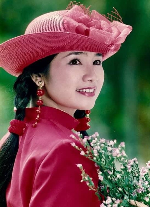 Nhan sắc thời thanh xuân rực rỡ của mỹ nhân Lá Ngọc Cành Vàng Thu Hà-1