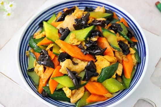 Lấy 5 loại thực phẩm này xào cùng nhau, vừa bổ dưỡng lại ngon miệng, ai ăn cũng hết lời khen ngợi