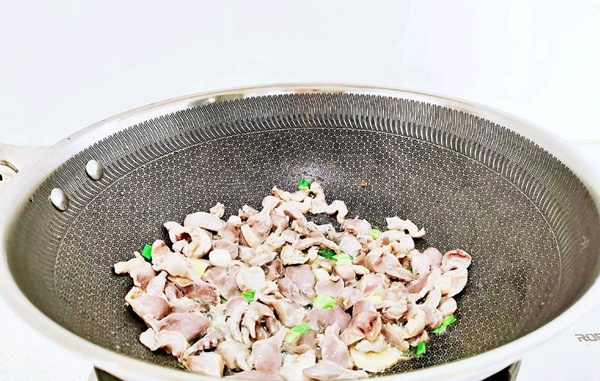 Mề gà xào chua cay ngon miệng, không tanh mà thơm, ăn với cơm thì cực hoàn hảo-7