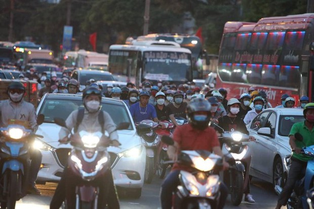 Đường Vành đai 3 trên cao ùn tắc gần 10km lúc nửa đêm-2