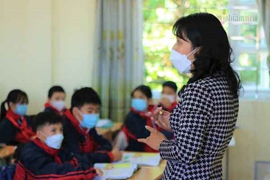 Hơn 1% giáo viên nghỉ việc trong một năm, Bộ GD-ĐT đề nghị trả lương tương xứng