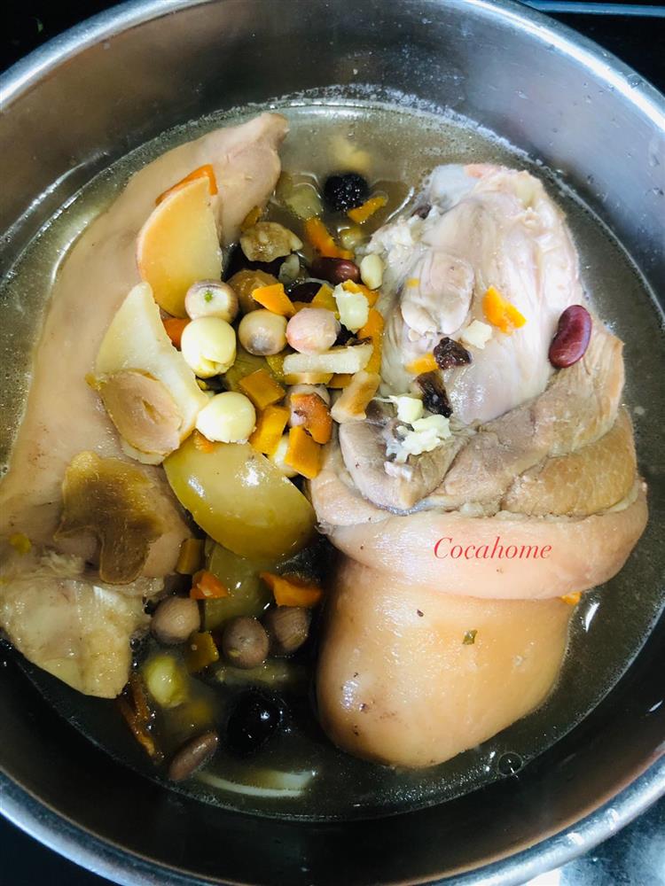 Muốn hầm chân giò nhanh mềm, da săn đừng bỏ qua bước này-4