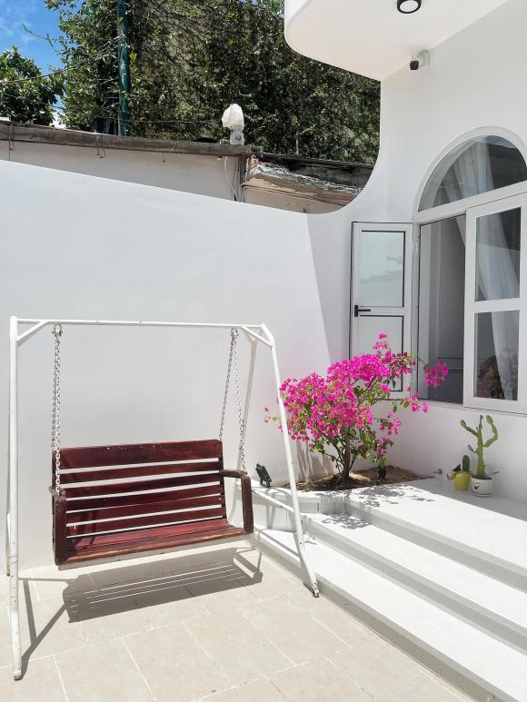 Đau lòng trước cảnh nhà dột, bố mang 10 chiếc thau đi hứng nước, cô gái quyết xây nhà khang trang để báo hiếu-6