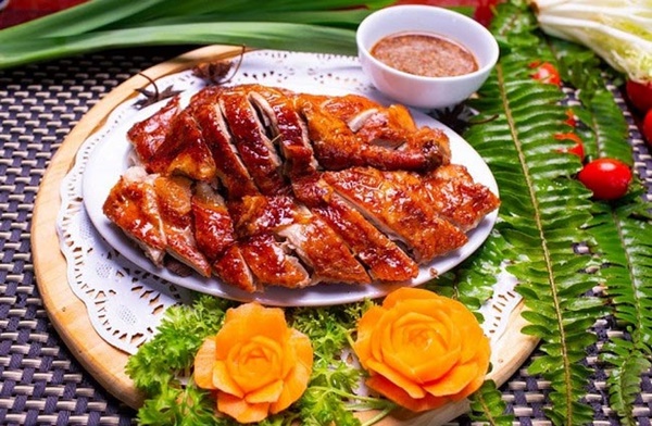 Biết được bí quyết tẩm ướp này, chị em thực hiện thành công món vịt nướng thơm nức, hấp dẫn như nhà hàng-4