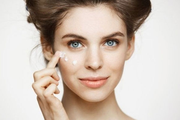 Hậu giảm cân quá đà, nhan sắc của bạn gái Sơn Tùng khiến netizen tranh cãi-10