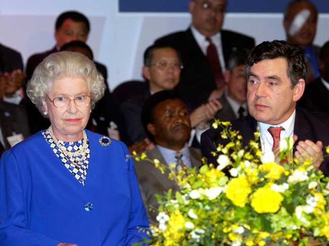 Lần đầu tiên trong hơn 70 năm, Nữ hoàng không tiếp kiến tân Thủ tướng Anh ở London, lý do vì sao?-13