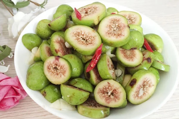 2 cách muối sung giòn ngon, không thâm, không đắng chát-1