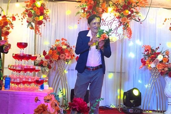 Không chỉ chạy sô hát đám cưới, diễn viên Thương Tín còn đóng phim