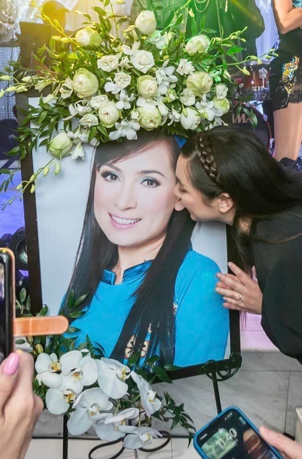 Con gái ruột Phi Nhung đăng thông tin về ngày giỗ mẹ, tiết lộ một hoạt động cực ý nghĩa-3