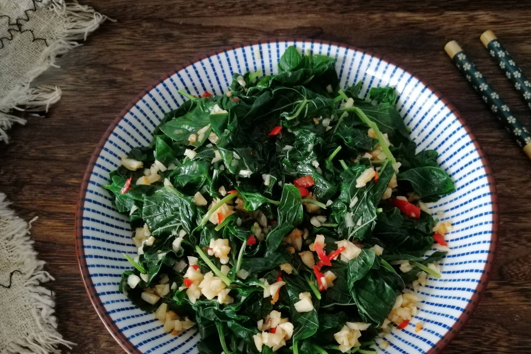 Loại rau giá rẻ nhưng giàu canxi tự nhiên, giúp thanh nhiệt, thải độc da-11