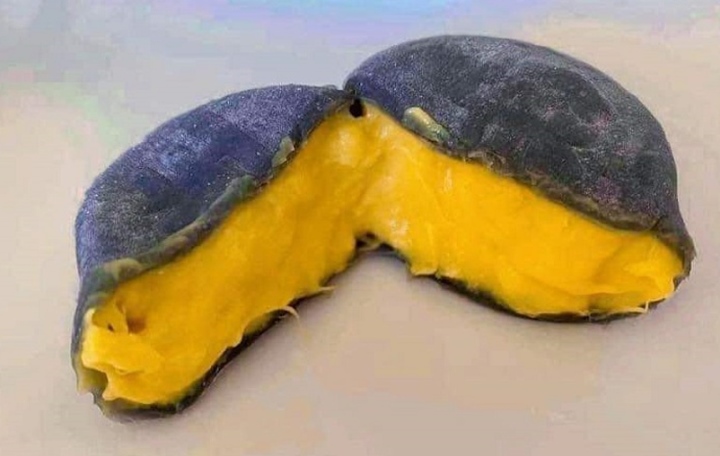 Bánh trung thu sầu riêng gần 2 triệu đồng, nhà giàu chi tiền ăn sang-3