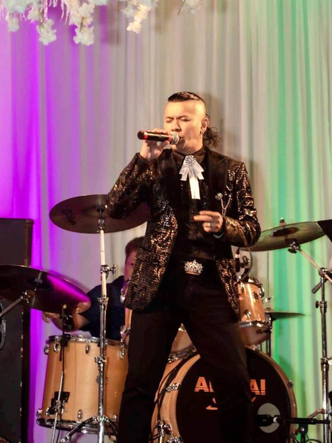 Bỏ showbiz Việt sang Mỹ, Kasim Hoàng Vũ hiện sống thế nào?-7