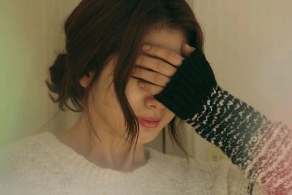 3 biểu hiện ở người phụ nữ không hạnh phúc, dù cố giấu cũng vẫn lộ-2