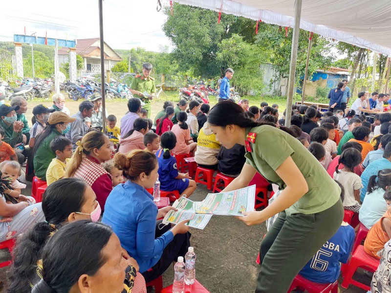 Ngăn chặn nhiều vụ đưa người xuất cảnh trái phép sang Campuchia-1