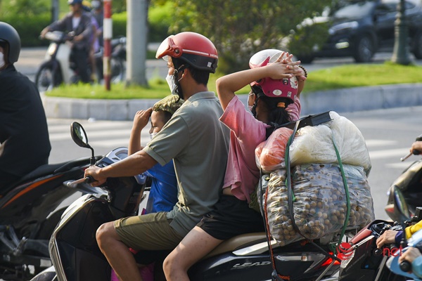 Chưa hết kỳ nghỉ lễ, cửa ngõ Thủ đô đã ùn tắc kéo dài-4