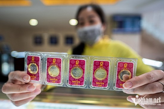 Giá vàng hôm nay 4/9: Khó cắt đà giảm ồ ạt, vàng dễ còn 45,5 triệu đồng