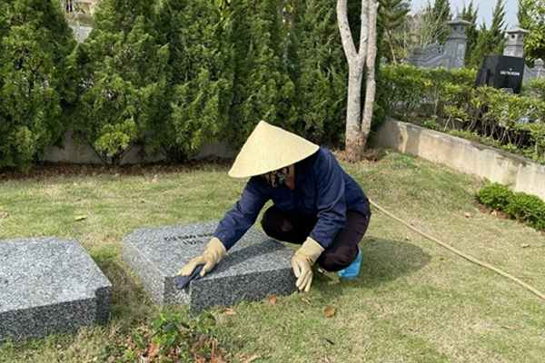 Đêm muộn chồng cũ gõ cửa xin ngủ nhờ, 3h sáng tôi hoảng loạn lao ra khỏi nhà-3