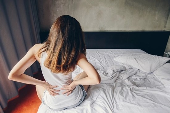 5 thói quen âm thầm tàn phá xương khớp khiến bạn già đi quá nhanh