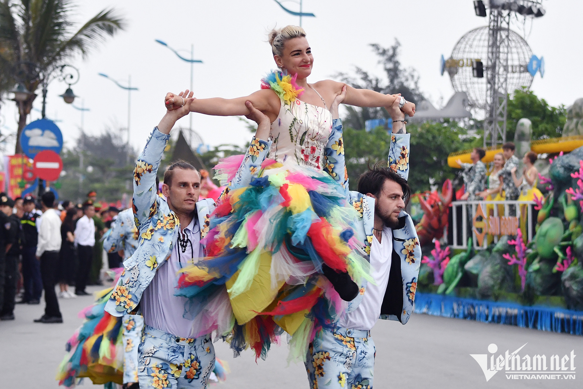 Du lịch Thanh Hóa thu gần 500 tỷ dịp 2/9, Sầm Sơn góp hơn 70% lượt khách-1