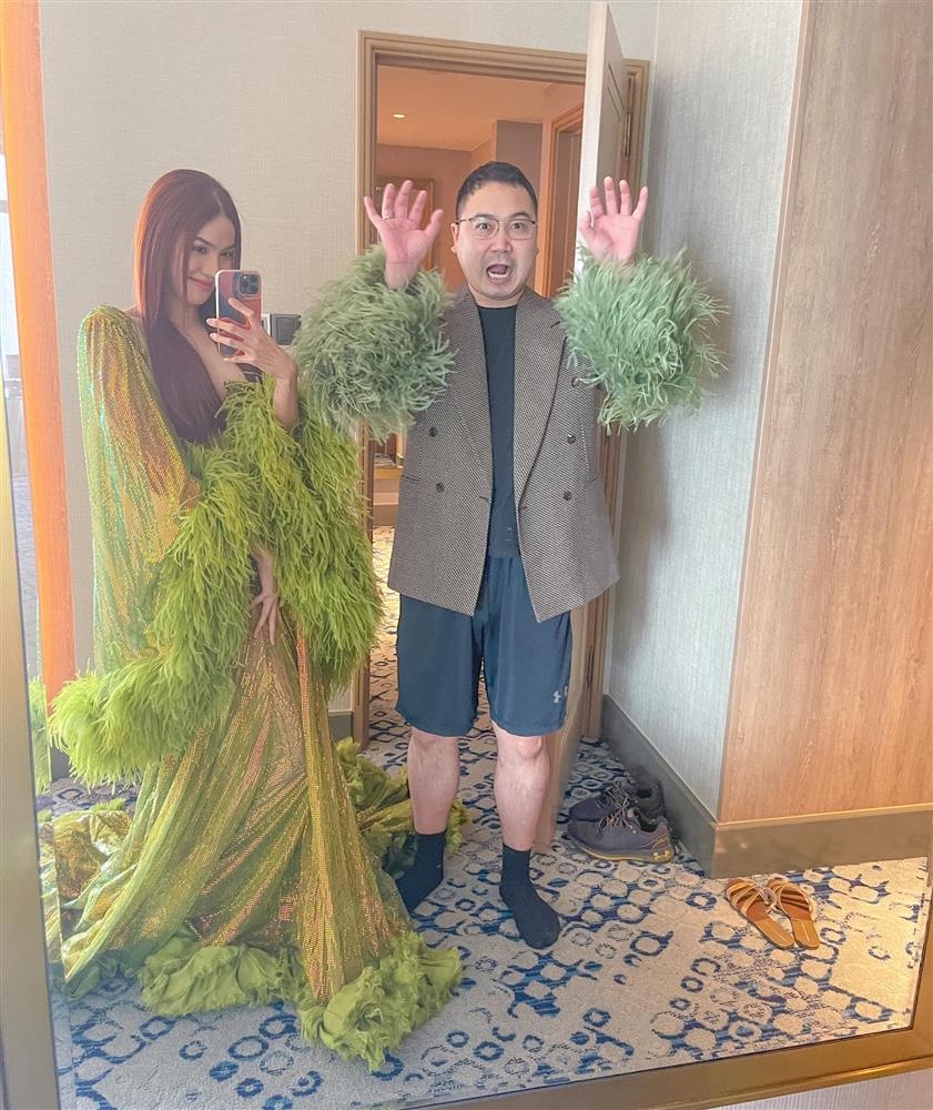 Làm dâu nhà hào môn, Lan Khuê sống trong biệt thự lộng lẫy, view đắt giá nhìn thẳng ra sông Sài Gòn, sân rộng đủ đỗ chục chiếc ô tô-12