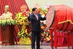 Chủ tịch nước Nguyễn Xuân Phúc dự Lễ khai giảng tại Trường THPT Chuyên Khoa học tự nhiên - Đại học Quốc gia Hà Nội-7