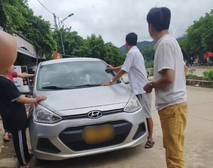 Tài xế taxi chở khách từ Hà Nội lên Điện Biên bị quỵt 6 triệu đồng-3