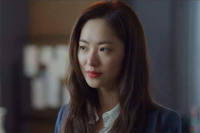 Yêu cầu em chồng mượn tiền phải viết giấy vay nợ, bị mẹ chồng chất vấn, tôi cười đáp: Con học từ mẹ đấy”-1