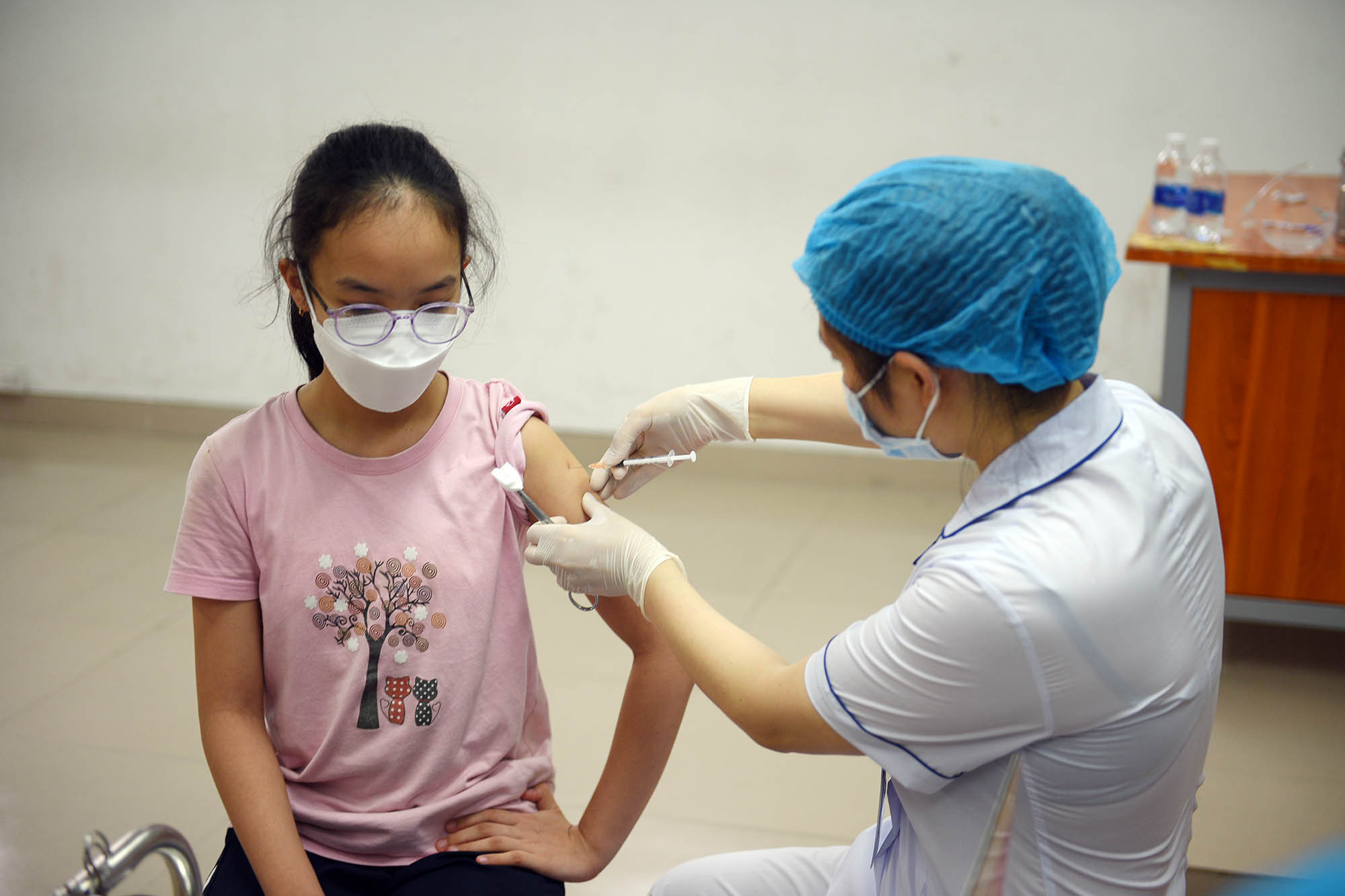 Lập biên bản vì con không tiêm vắc xin Covid-19: ‘Mọi hành vi cưỡng chế đều sai’-2