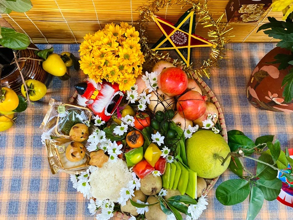 Mâm lễ cúng Rằm tháng 8 gồm những gì? Gợi ý lễ cúng đầy đủ, chu đáo nhất-2