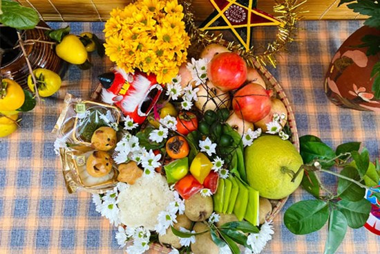 Mâm lễ cúng Rằm tháng 8 gồm những gì? Gợi ý lễ cúng đầy đủ, chu đáo nhất