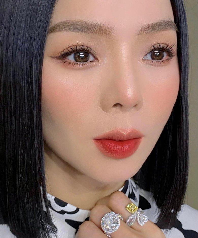 Lệ Quyên tậu thêm nhẫn mới vào bộ sưu tập kim cương cực khủng-5