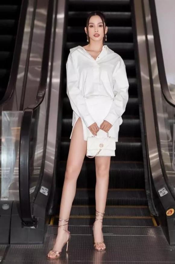 Dân tình phát hiện nhẫn ở ngón áp út và tin đồn cưới cũng rộ lên, Hoa hậu Tiểu Vy nói gì?-2