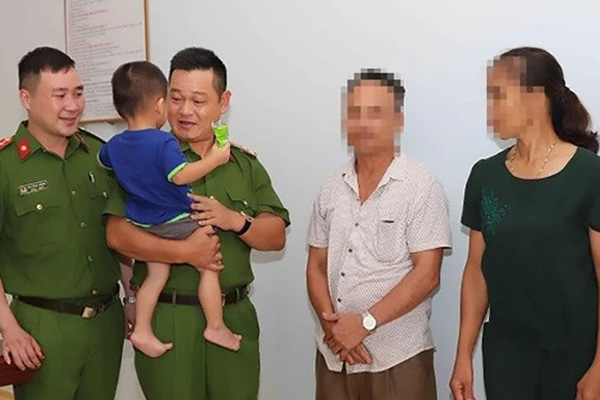 Hiện trường vụ cháy quán karaoke ở Bình Dương khiến nhiều người thiệt mạng-8