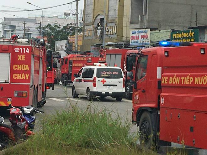 Hiện trường vụ cháy quán karaoke ở Bình Dương khiến nhiều người thiệt mạng-2