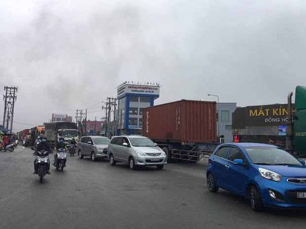 Hiện trường vụ cháy quán karaoke ở Bình Dương khiến nhiều người thiệt mạng-7