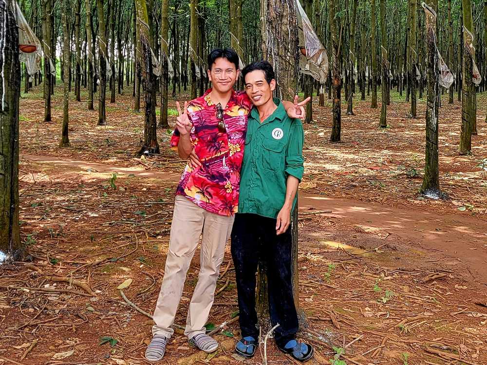 Cuộc hồi hương sau 16 năm của cậu bé gốc Việt có khối u che nửa mặt được mẹ Mỹ nhận nuôi-5