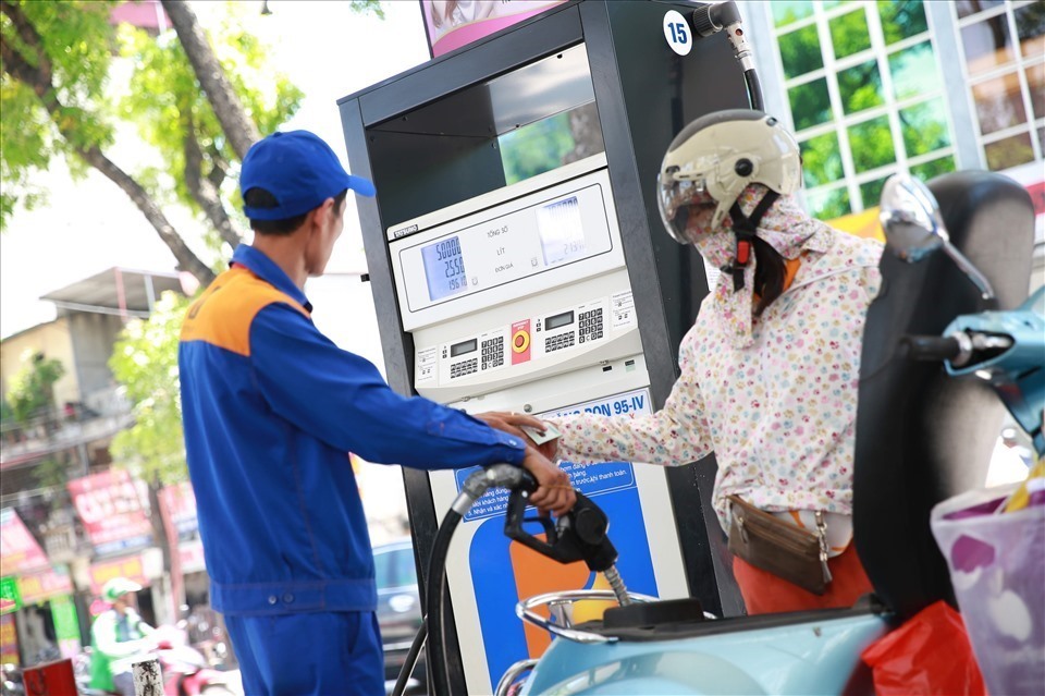 Giá xăng dầu có thể giảm mạnh trong kỳ điều chỉnh tới?-1
