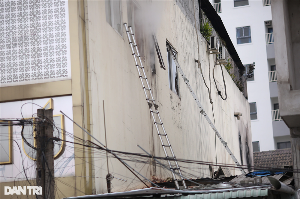 Bên trong quán karaoke cháy làm ít nhất 13 người thiệt mạng-11