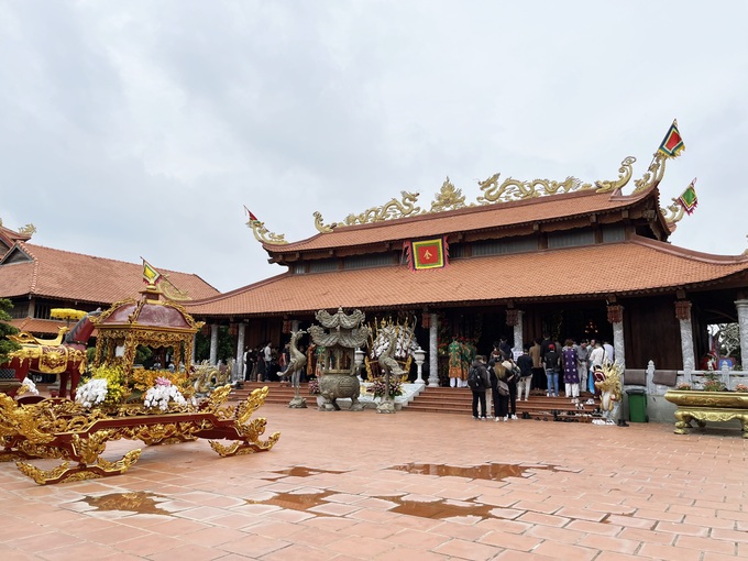 Đền thờ Tổ 100 tỷ đồng của Hoài Linh ra sao trong dịp giỗ Tổ sân khấu?-1